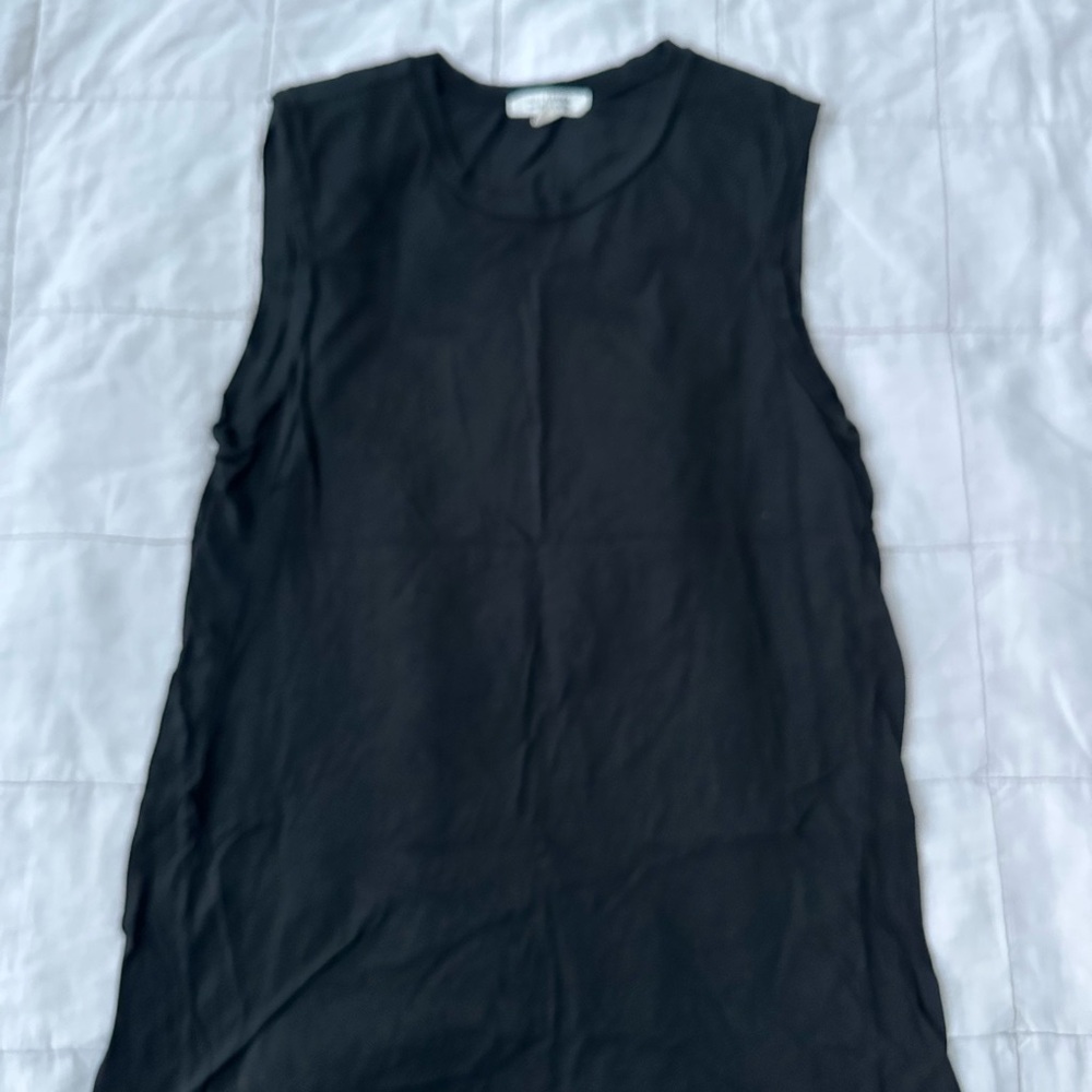 Nili Lotan - Black sleeveless tee - size M